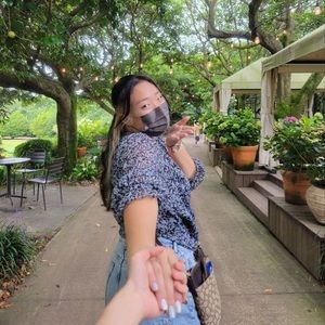 Meet your Posher, Lily